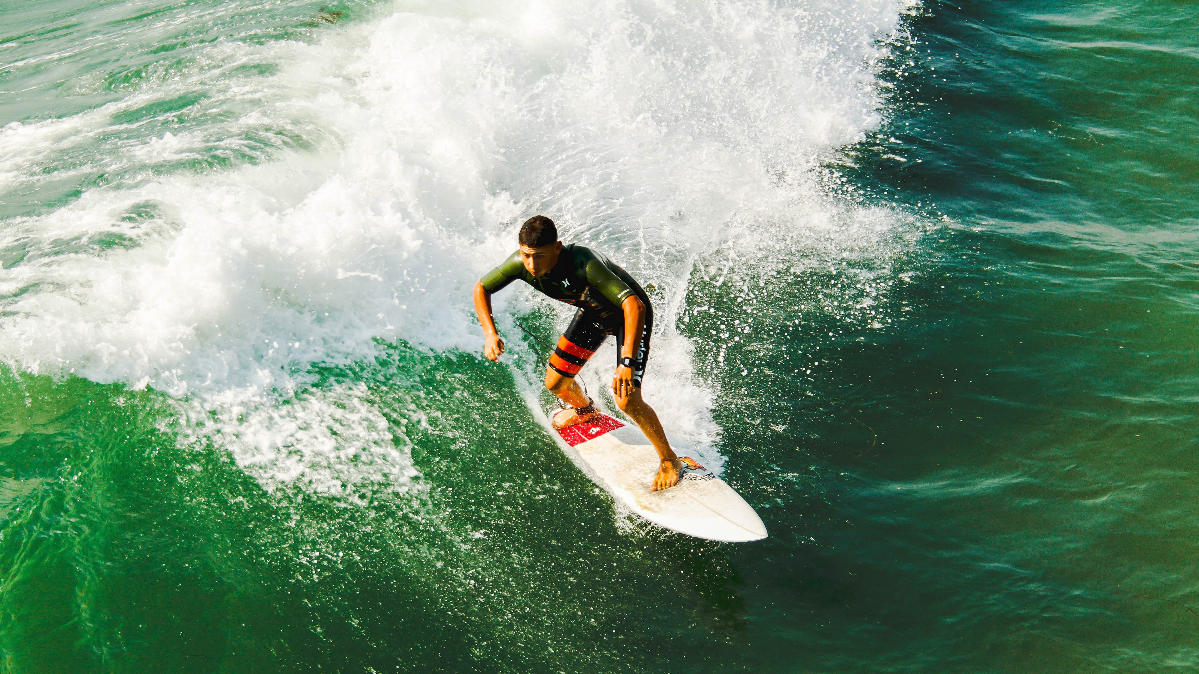 凯蒂·莱德基强势夺冠再写传奇，凯蒂-莱德基