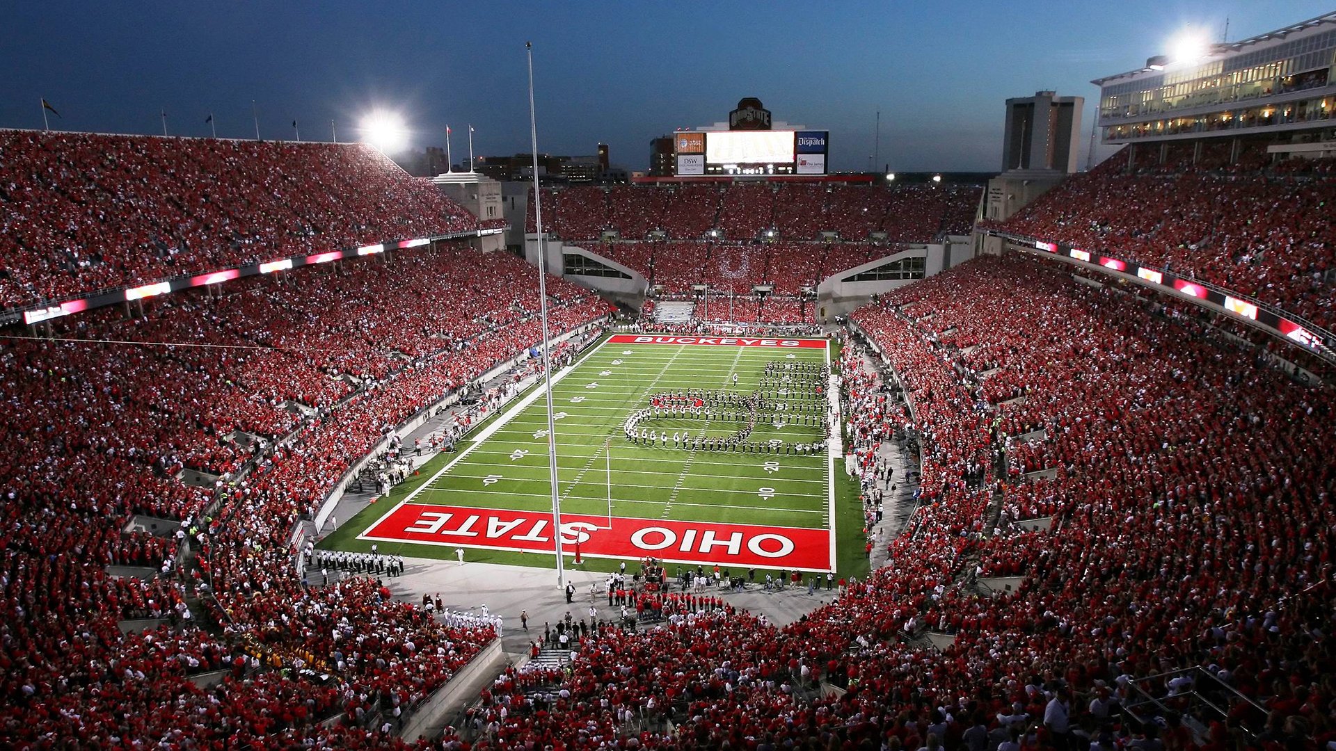 皮特·斯图斯：作为防线核心，牢牢把控比赛节奏，皮斯特耶